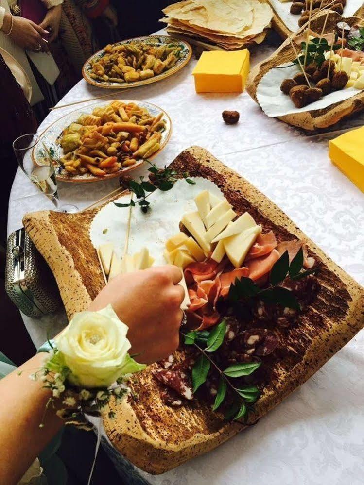 Hotel Ristorante S'Astore Benetutti Eksteriør billede